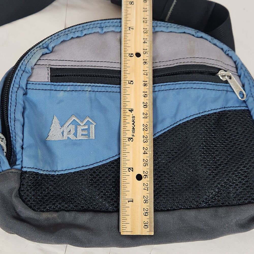 REI Co-op Fanny Waist Hip Pack Belt Bag Hiking Full Lode blue black travel vacat - Picture 3 of 7